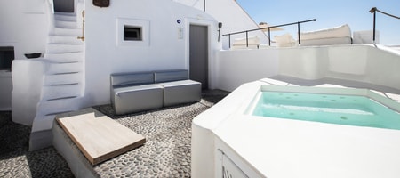 Double Room with Hot Tub and Partial Caldera View