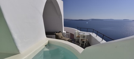 Superior Suite with Outdoor Plunge Pool and Caldera View