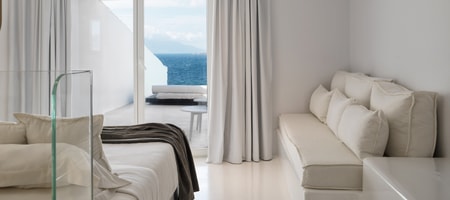 Junior Suite with Private Heated Pool Sea View