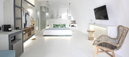Exclusive Cave Suite with Sea View Terrace & Jetted Tub