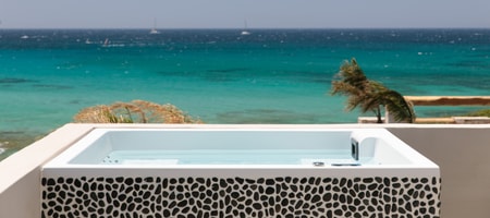 Diamond 2 Bedroom Sea View Residence with Outdoor Hot Tub