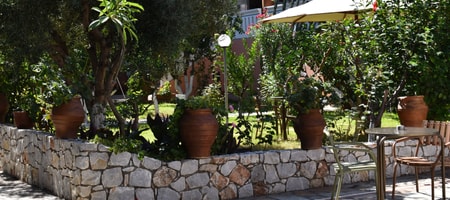 Studios with Garden View
