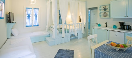 Agapanthos (Deluxe King Suite)