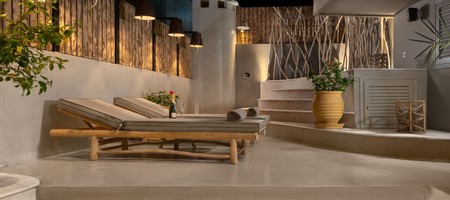 Queen Suite with Private Outdoor Hydromassage Tub | Iviskos