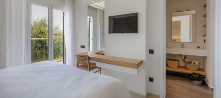 One Bedroom Suite Sea View
