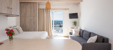 Deluxe Queen Studio Seaview