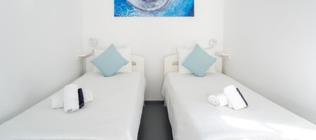 Room 6- Twin Room with Veranda