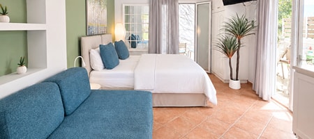 Luxury Studio with Private Backyard & Jacuzzi (Nr 3)