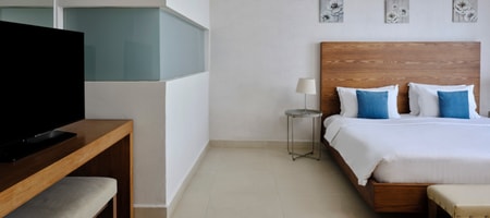 One Bedroom Suite Sea View