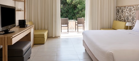 Twin / Double Room Garden View