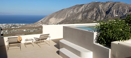 Comfort Suite with Heated Plunge Pool and Sea View