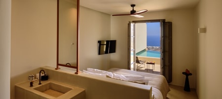 Executive 2 Bedroom Villa with Heated Pool and Sea View