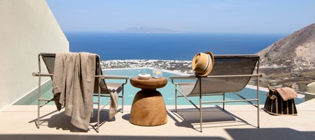 Executive 3 Bedroom Villa with Heated Pool and Sea View