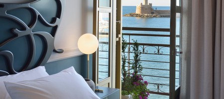Deluxe Room with Sea view and balcony