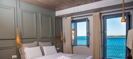 Deluxe room with Sea View and Balcony