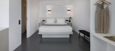 Executive Suite with Private Outdoor Jacuzzi & Sea View