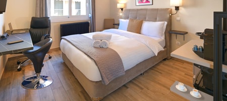 Penthouse Studio w/ 80sqm Terrace & Parking