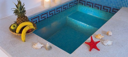 Deluxe Jacuzzi Maisonette [POLYHYMNIA] | Sea-Volcano-Caldera & Sunset View [24 m²]