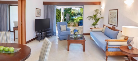 Executive Bungalow Suites Pool View