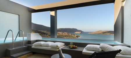 Sapphire Zen Suite with private pool