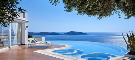 Four Bedroom Royal Spa Villa | private pool & Sea View