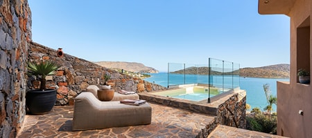 Maisonette with Plunge Pool and Sea View