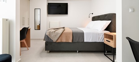 Deluxe Premium Studio C1