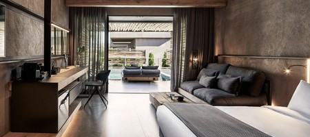 Elegance Suite with Pool