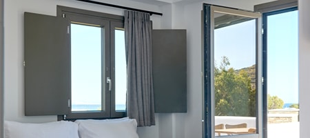 Seaside Two-Bedroom Maisonette with Sea View | 91m2