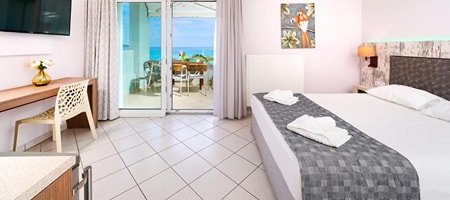 Family Apartment with Sea View