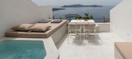 THE PREMIER JACUZZI SUITE