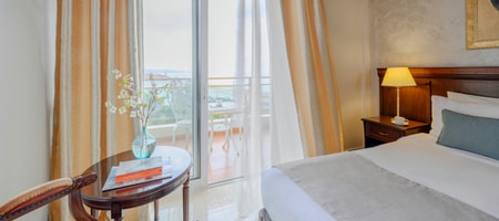 Standard Single Room with Side Sea View