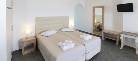 Deluxe Apartment with Sea View in Firostefani