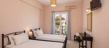 Mare Blu Gold Standard Studio