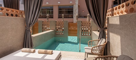 Signature Imperial Private Pool & Heated Tub – Adults Only Complex
