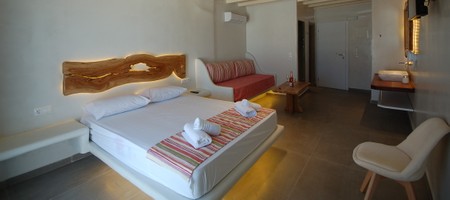 Junior suite with hot tub & sea view