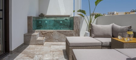 Luxury Suite with Plunge Pool