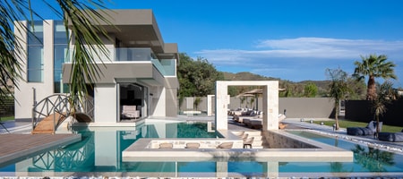 Elinor Villa