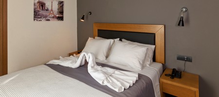 Economy Room