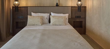 TWO-BEDROOMS SUITE