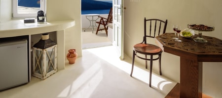 Cave Nest Junior Suite with Caldera View *access via numerous steps