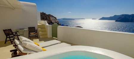 Family Suite with Private Whirlpool & Caldera View