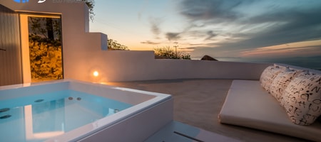 Executive Suite with Outdoor Private Jetted Tub