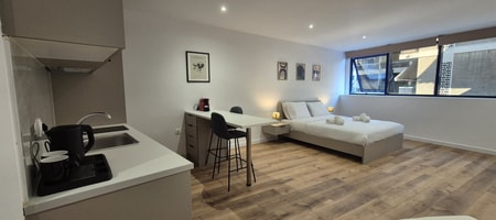 Deluxe Studio