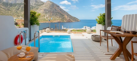 Junior Suite with private pool "Zefyros or Pounentes"