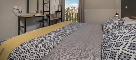 Deluxe Two Bedroom Apartment with 1 Bath