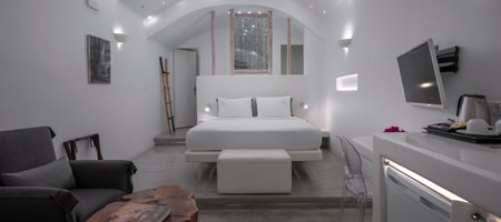 Poolside Suite