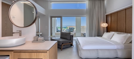 Signature Suite with Outdoor Jacuzzi