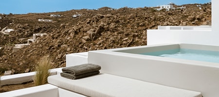 Junior Suite with Side Sea View and Jetted Tub 30m²