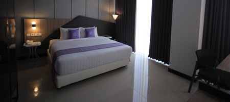 Deluxe Room - King or Twin - No Breakfast